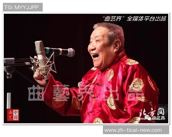 阿图什市足球明星展现多才多艺激情演唱引发热烈反响